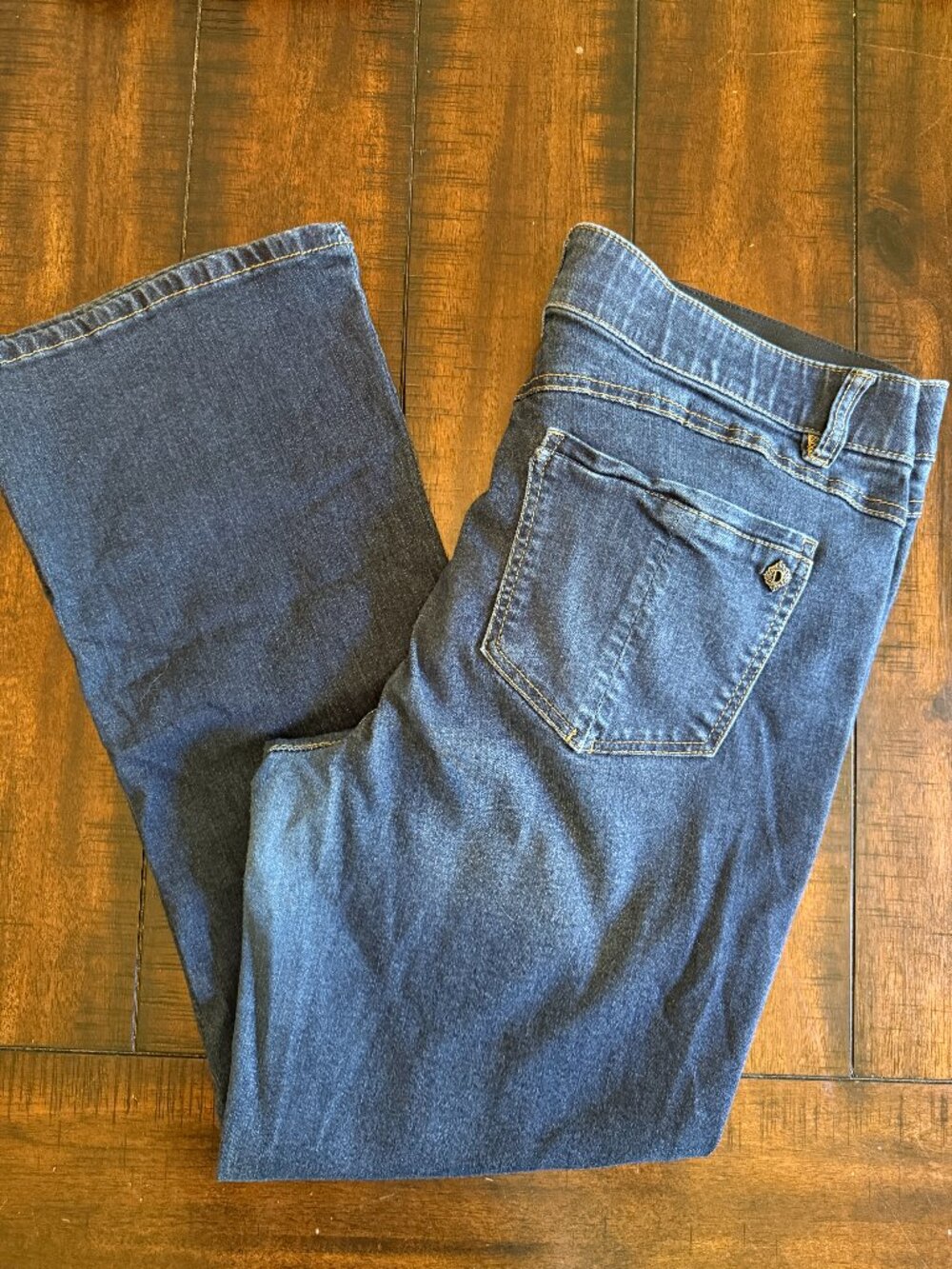 DEMOCRACY Itty Bitty Bootcut Absolution Jeans, size 14P